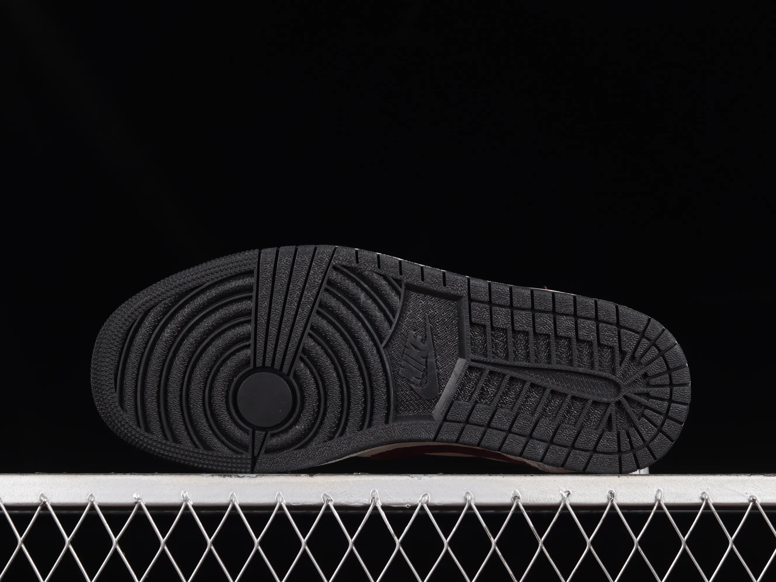 All Categories Air Jordan Jordan Series Basketball Shoes Air Jordan 1 Low Travis Scott x Air Jordan 1 Low OG AJ1 Joe 1 Reversed Overhook Joint Style Casual Sports Basketball Shoes DM7866-888